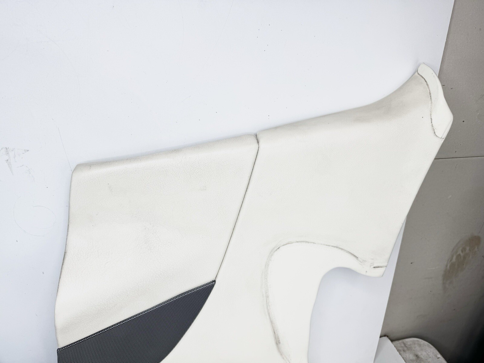 ✅ 2005 - 2016 Aston Martin DB9 Rear Seat Panel Cover Leather Quarter OEM