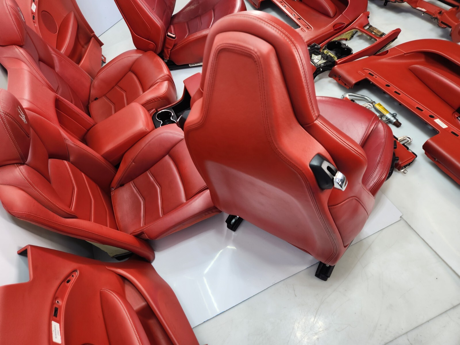 ✅13-19 OEM Maserati GranTurismo Front Rear Seats Door Panels RED Interior SET