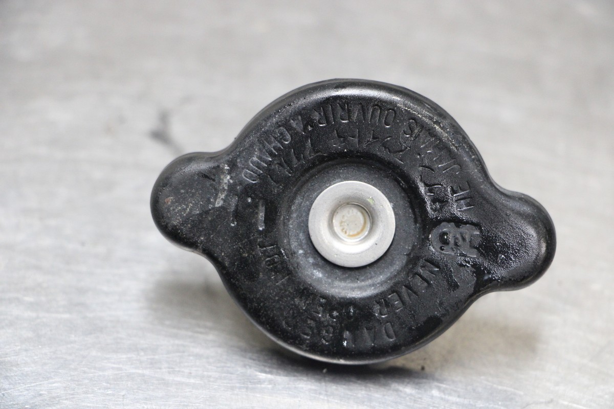 13-18 Kawasaki Ninja ZX6R Engine Radiator Cap | eBay 13-18 Kawasaki Ninja ZX6R Engine Radiator Cap | eBay