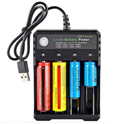 Ladegerät USB Akku  Ladegerät 3000mAh Ladegerät Universal 4 Slot ~~!