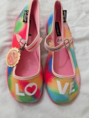 NWT NEW Hot Chocolate LOVE Tie-Dye Mini CHOCOLATICAS Mary Jane Size 34 2.5