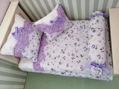 4-teil.Set Bettwäsche,Lila,Unikat f. Einzelbett Puppenstube-Schafzimmer 1:12 - Bild 1 von 2