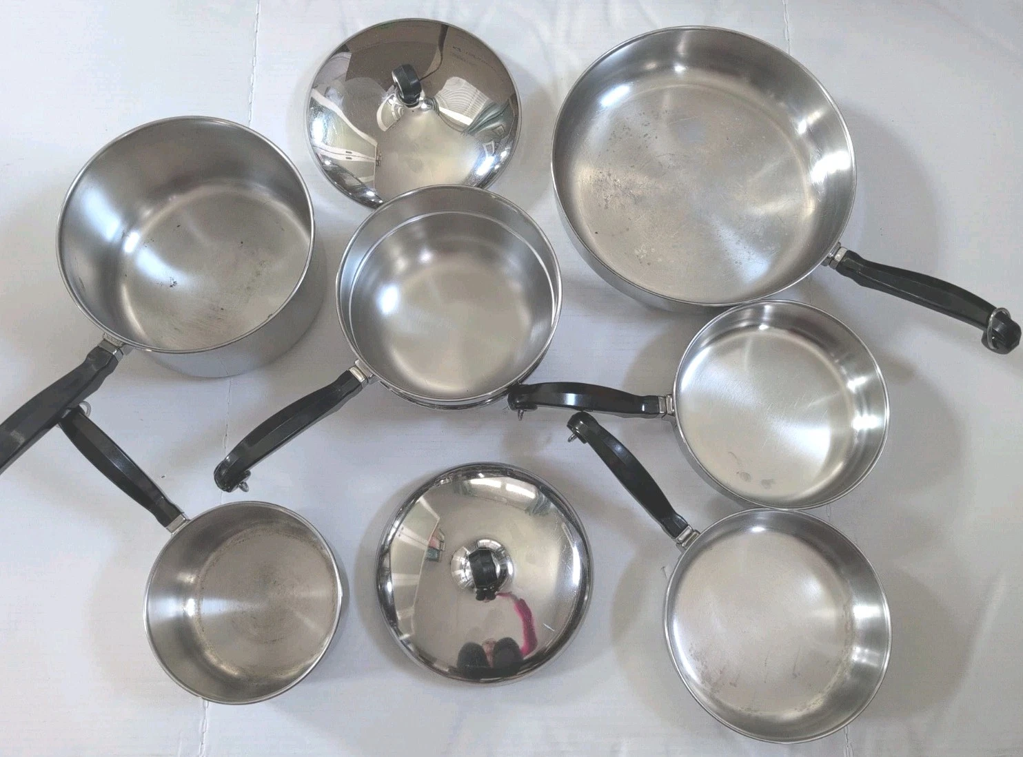 Vintage Farberware Aluminum Clad Stainless Steel 8 Piece Set - Pots & Pans USA
Opens in a new window