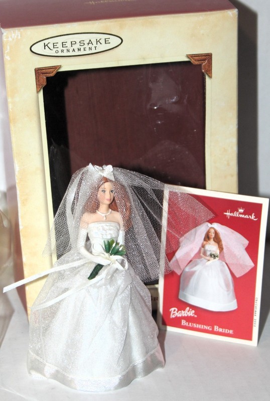 HALLMARK KEEPSAKE Ornament BARBIE BLUSHING BRIDE a Brunette 2002 Wedding NIB 