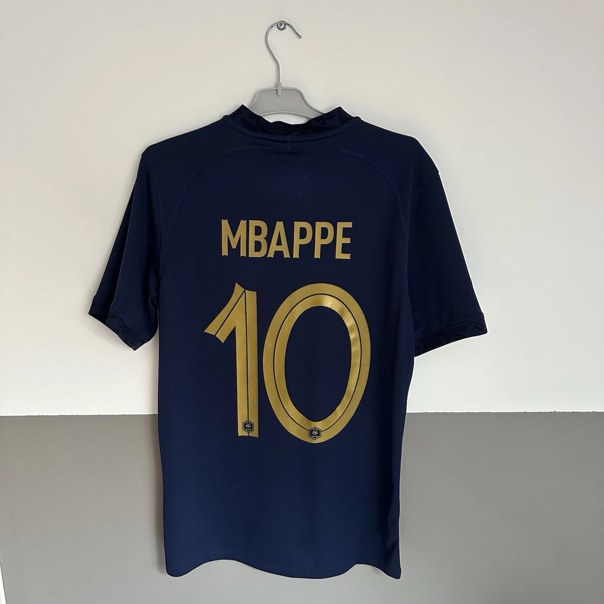 Generic Iconique Kylian Mbappe - Maillot de l'équipe de France numéro 10 - A5 Art Print