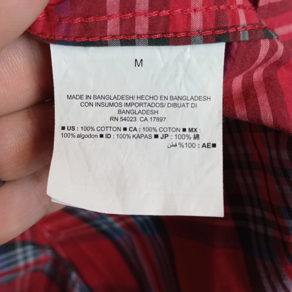 Camisa OLD NAVY Para Hombres Clásica Calce Regular Con Botones Día de Invierno Roja A Cuadros Mediana Foto 4 de 4