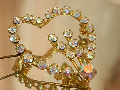 XX Sparkly Eye Catching Heart Austria Rhinestone Vintage 50's Love Brooch 41jl7