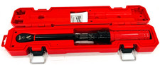 Milwaukee 3/8  Drive Click Torque Wrench 48-2...