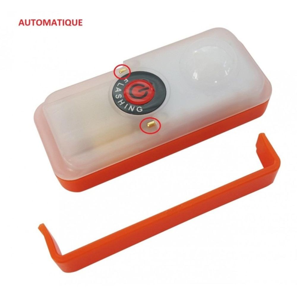 Lampe flash automatique Plastimo à LED étanche IP68 avec signalisation 360 degrés