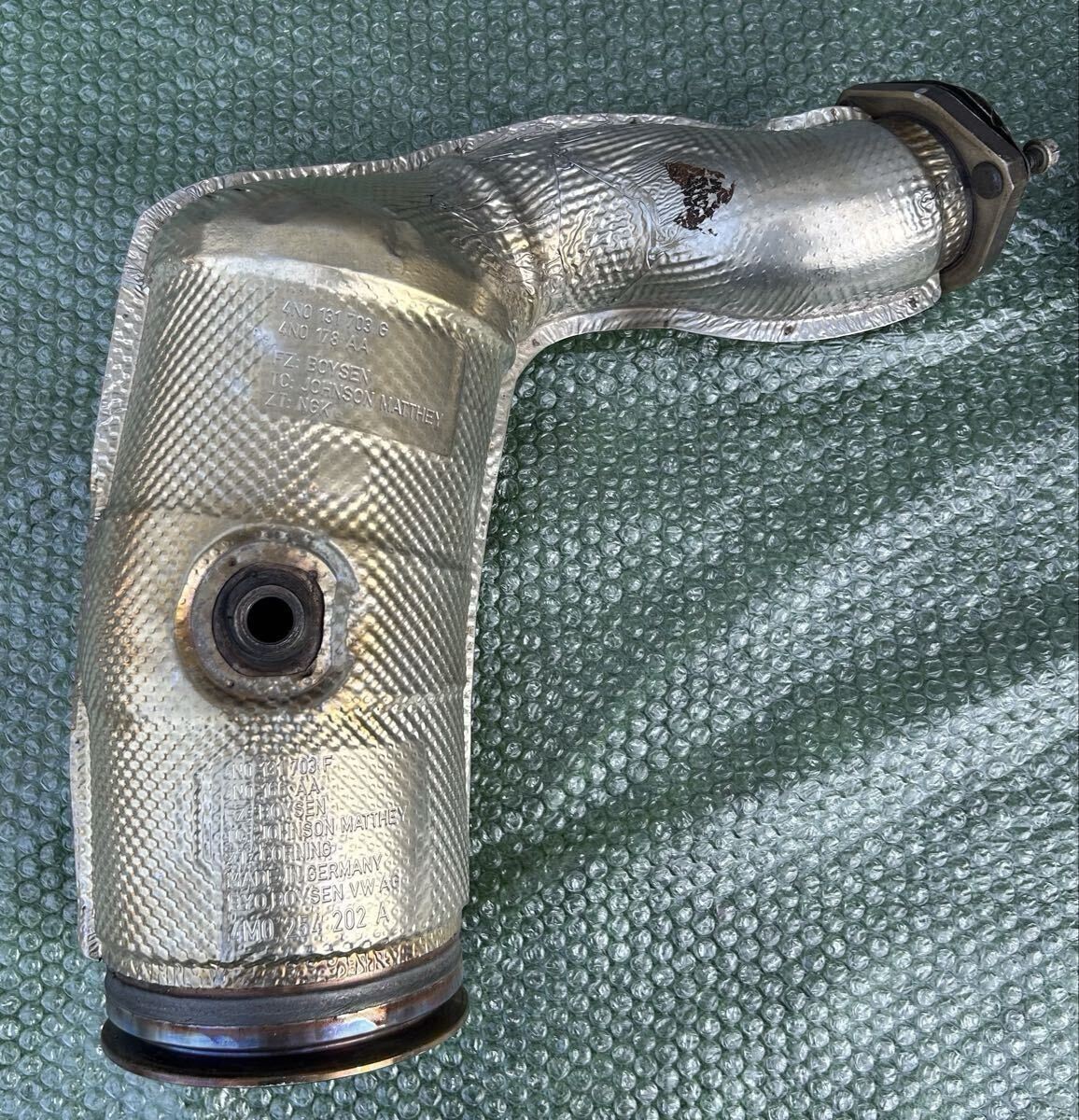Lamborghini Urus Catalytic converters Set P/N 4M0254202A