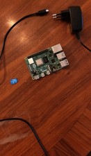 Raspberry Pi 4 Modell B, 2GB mit Netzteil + 1...