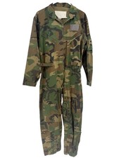 Vintage Coveralls Mens Medium Camo Hunting Army Green Flight Suit Outdoors