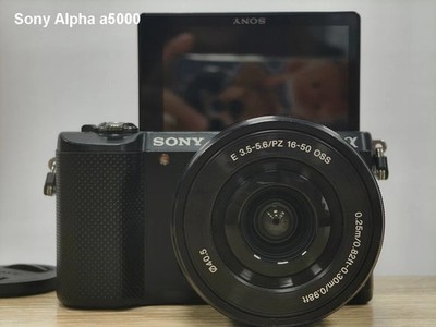 Sony Alpha a5000 ILCE5000L Mirrorless Digital Camera with Sony 16