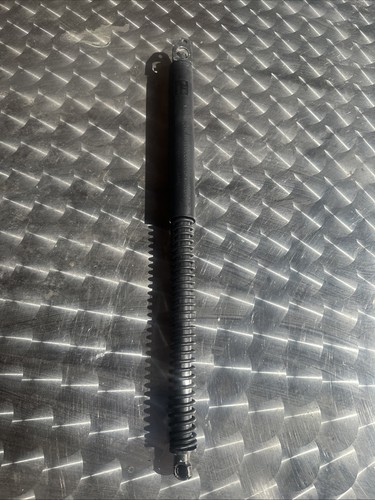 BMW 7 E65, E66, E67 Heckklappe Gasdruckfeder rechts 7042104 3.00 33764026