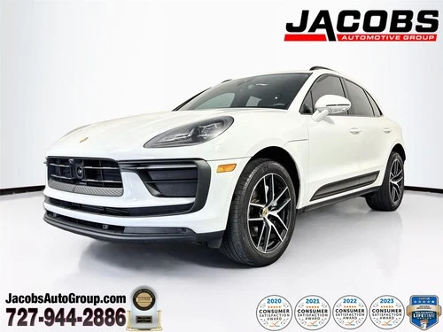 2023 Porsche Macan T Image 1 of 4