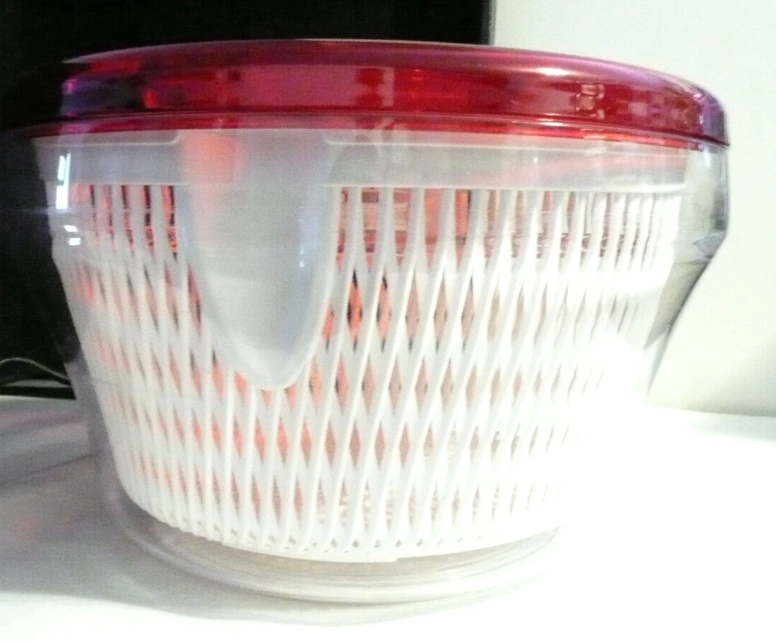 Very Nice HTF RED Latina Guzzini Acrylic Salad Spinner Made in Italy
