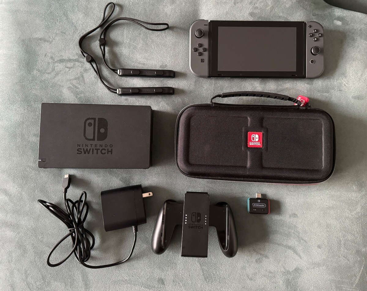 Nintendo Switch (V1) HAC-001(-01) 32GB Console with Gray Joy‑Con