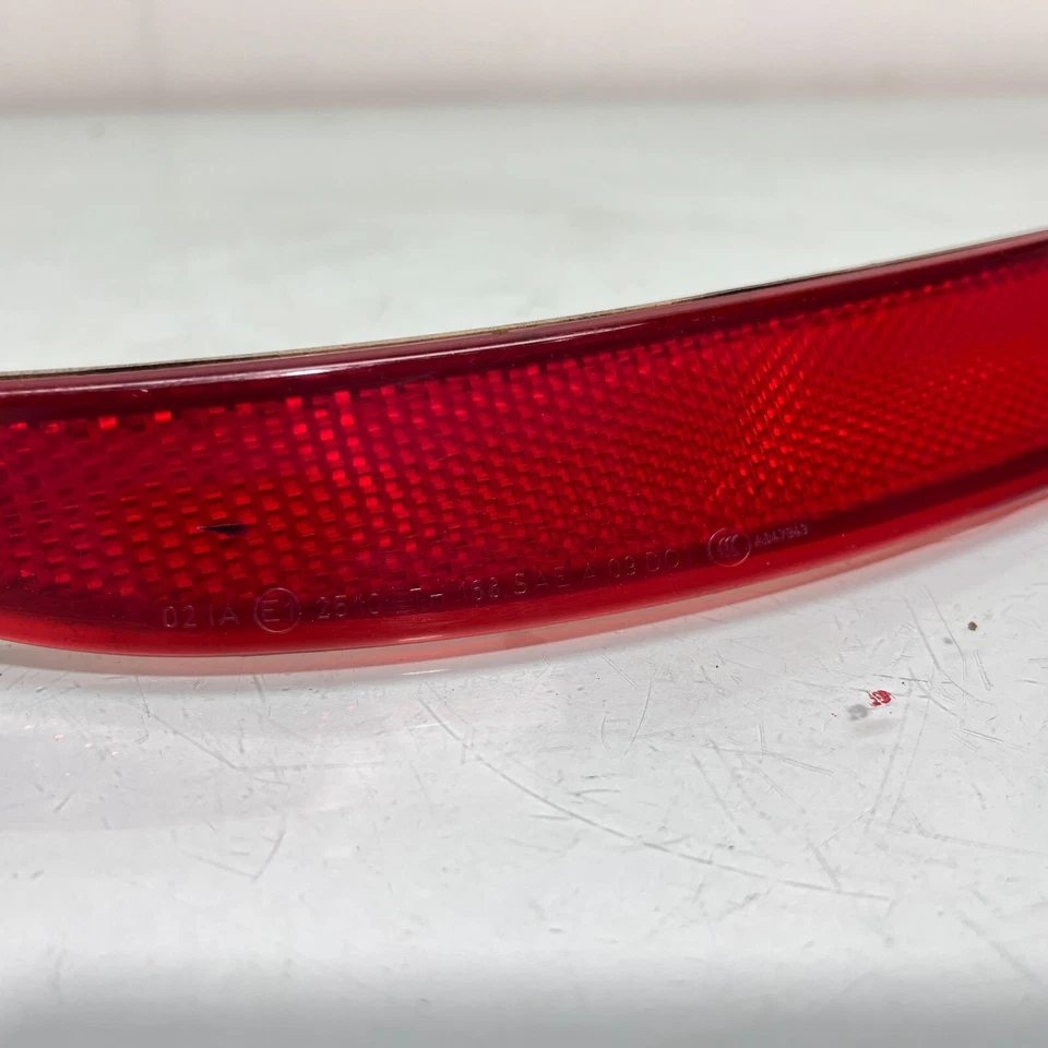 BMW X5 E70 2009-2013 PARACHOQUES TRASERO IZQUIERDO REFLECTOR DE LUZ 7240997 OEM Foto 3 de 4