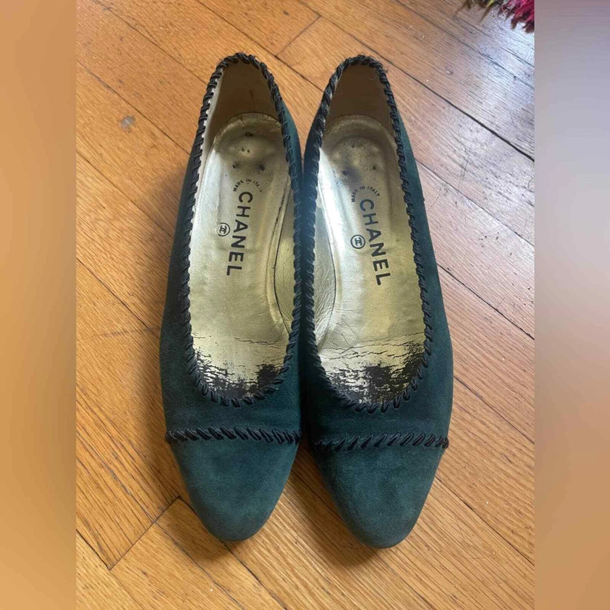 80s Vintage Size 38 1 2 Green Suede Chanel Cap Toe Ballet Flats