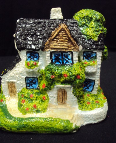 Christmas Country Cottage Handcrafted Miniature Treasure - Picture 5 of 8