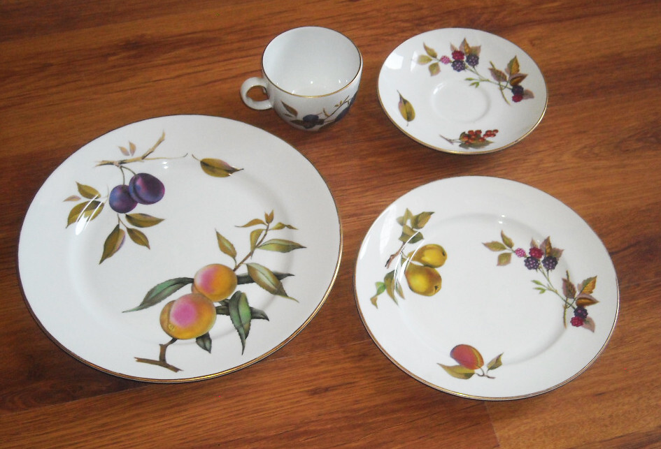  Worcester Evesham 皿 4枚セット ROYAL WORCESTER 