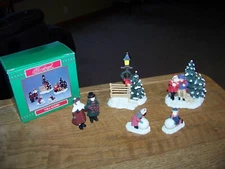 HOUSE OF LLOYD CHRISTMAS AROUND THE WORLD VILLAGER FIGURINES 6 PC SET VTG 1993