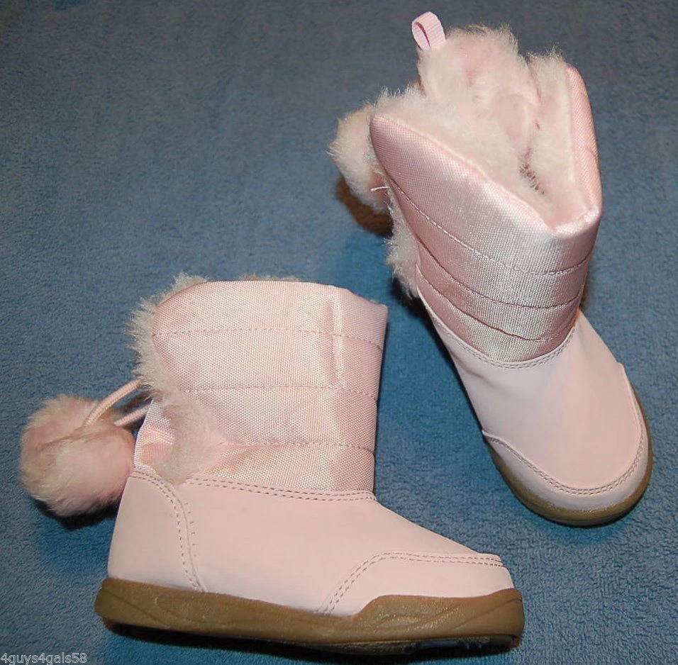 NIÑAS PEQUEÑAS BOTAS Rosa Pom Pom Aisladas Piel Sintética Talla 5 Invierno Foto 2 de 3
