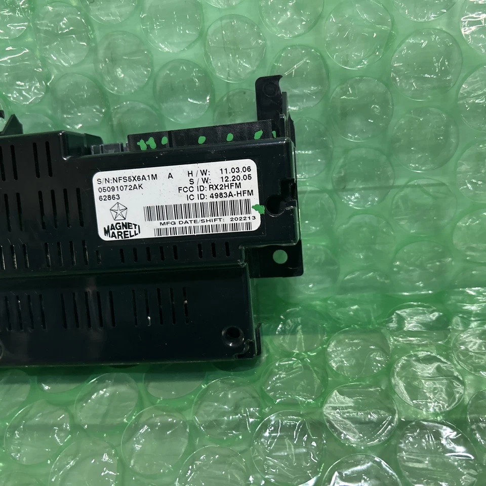 Módulo Bluetooth Uconnect telemático Dodge Charger Chrysler 300 05091072AG Foto 3 de 4