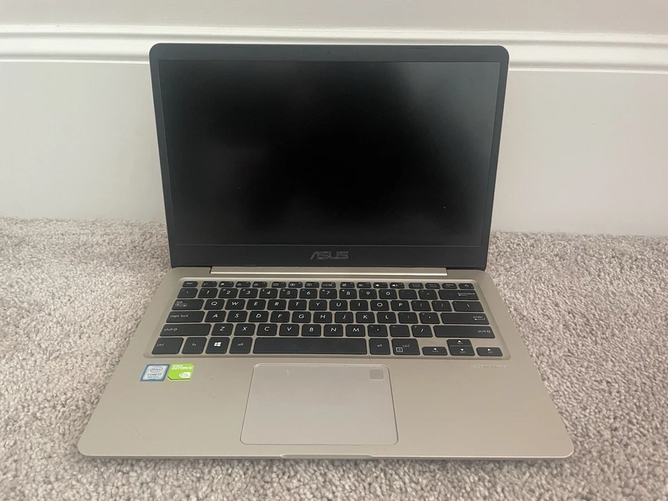 Portátil ASUS VivoBook S 14 14 pulgadas OLED, CPU Intel Core i7 -8550U Foto 2 de 4