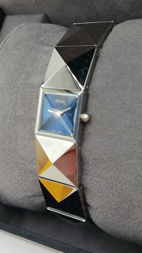 Fendi 4250L Silver Tone Pyramid Linked Watch 6.5