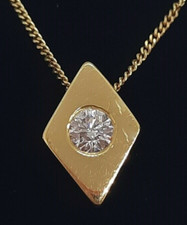 -H/mark 18ct gold diamond set in diamond shaped slider pendant & 18" curb chain