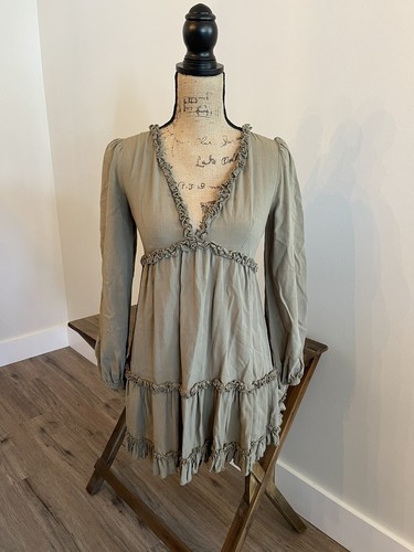 Forever 21 Sage Green Long Sleeve Dress 