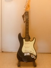 Strat Design 3/4 Size Oscar Schmidt Guitar