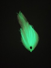 2-9" Weedless Flies Glow In The Dark Pike Bass Muskie Striper Walleye Flies 