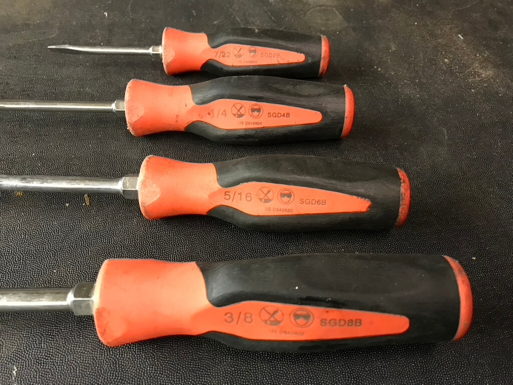 Snap-On 4 Piece Soft Grip Flat Tip Screwdriver Set, SGD2B SGD4B