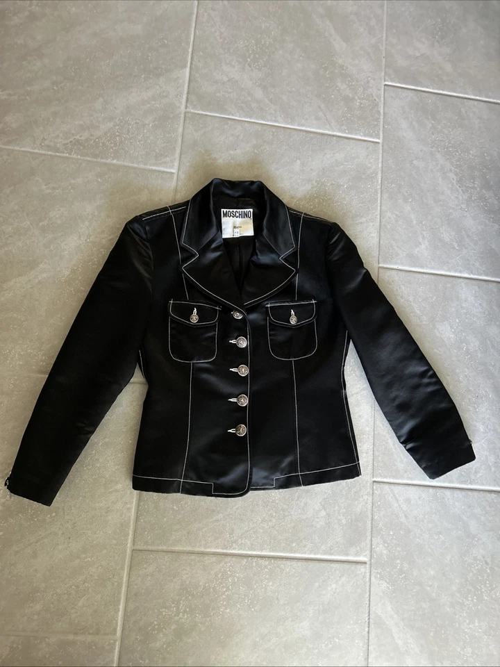 Chaqueta Moschino Mujer Color Negro Talla 42 Hecha en Italia Usada Foto 2 de 4