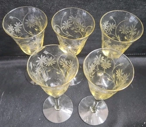 Beautiful Vtg Set Of 5 Elegant Etched Yellow Depression Glass 5-1/2” Cordial