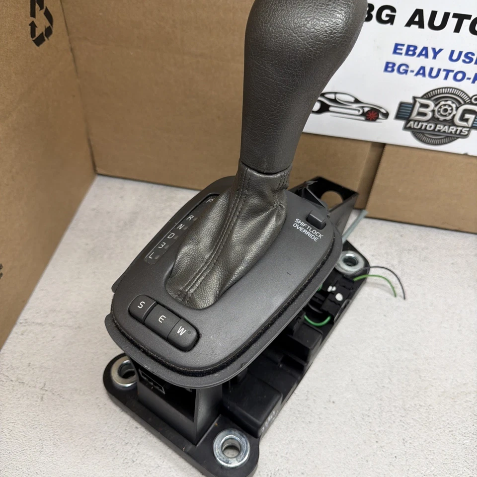 Volvo V70R V70 XC70 S70 C70 1998 1999 2000 conjunto de palanca de cambios genuina OEM 6849844 Foto 2 de 4