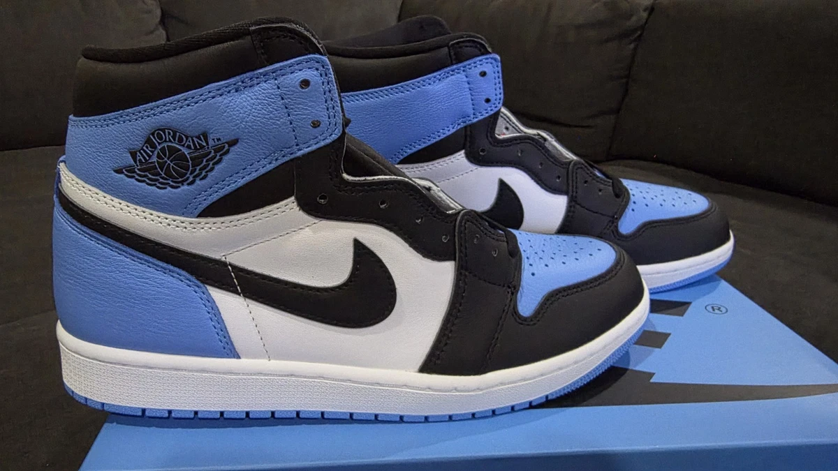 Nike Air Jordan 1 Retro High OG UNC Toe Size 10 DZ5485-400 DS