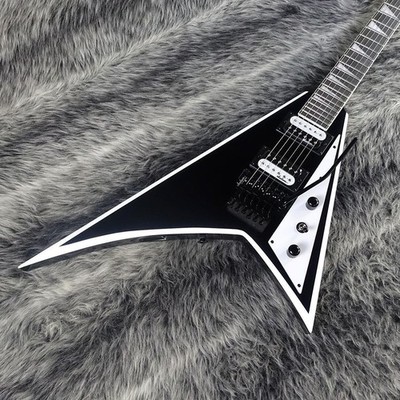 E-Gitarre Jackson JS Series Rhoads JS32 schwarz mit weißen Abschrägungen