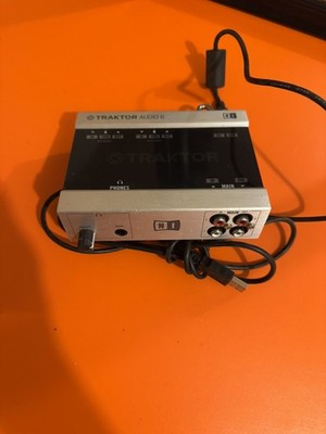 Native Instruments Traktor Audio 6 USB DJ Audio Interface with