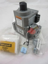HONEYWELL VR8345H 4555 ELECTRONIC IGNITION FURNACE  GAS VALVE REPL. SEVERAL  NOS