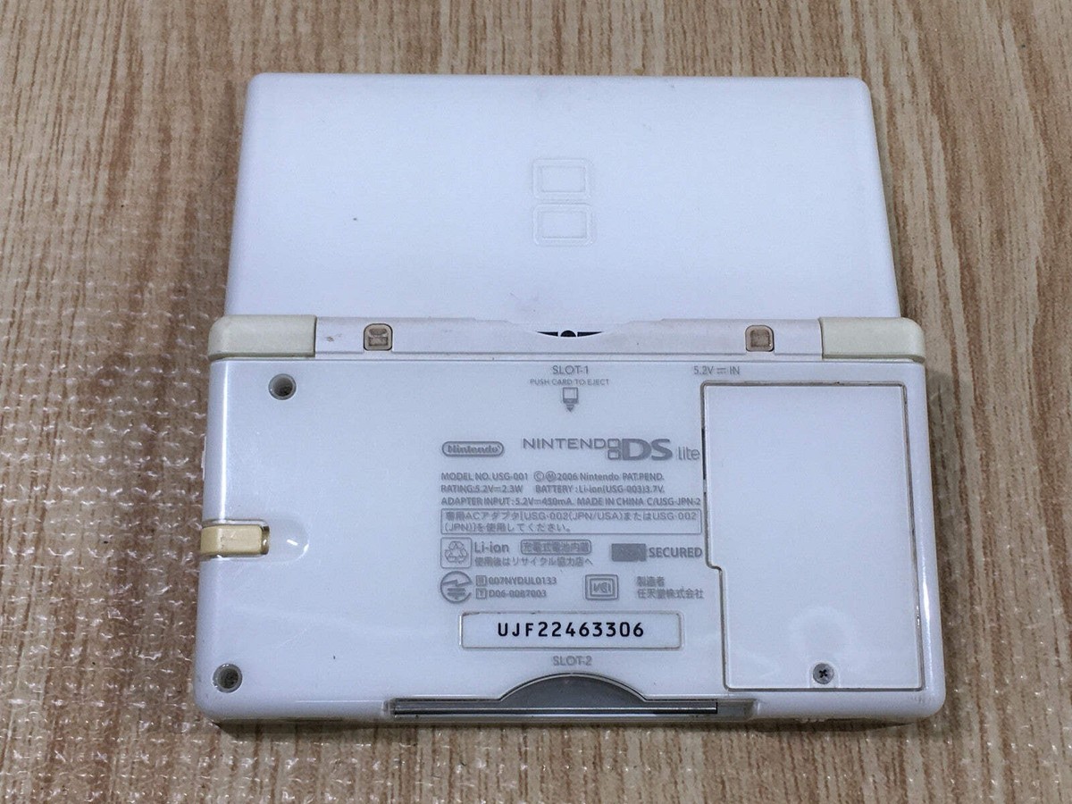 ニンテンド－ＤS LG4458 Plz Read Item Condi Nintendo DS Lite Crystal White