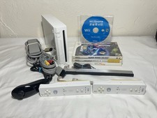 Nintendo Wii RVL-001 Bundle W Wii Sports Mario Galaxy 4 Games 2 Remotes Nunchuck