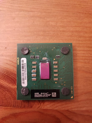 Athlon XP 3000+ - 462 - FSB 333 - 2170 Mhz - AXDA3000DKV4D - Barton
