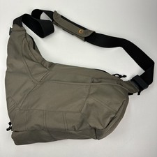 Borsa a tracolla Lowepro Passaporto tracolla espandibile per fotocamera con organizer regolabile