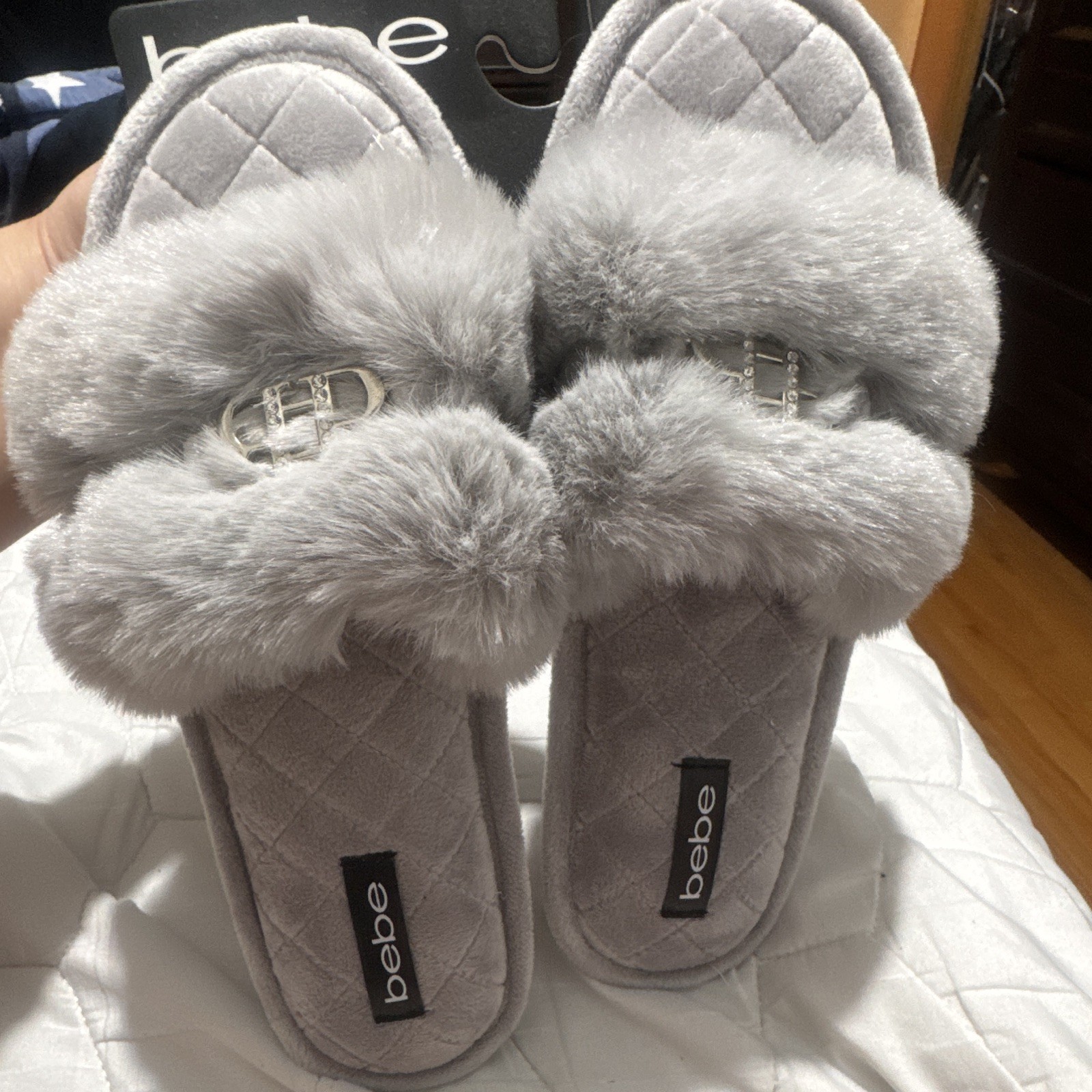 bebe Women’s Gray Faux Fur Slip-On Slippers Quilted Logo Open Toe Size 9