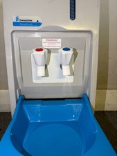 Mobile van handwash unit Eberspacher HandiWash 12v hot & cold water hand wash