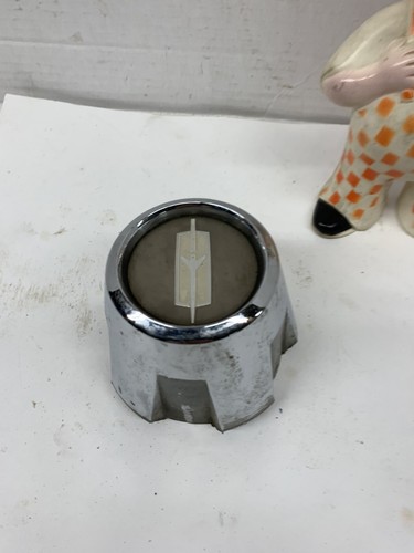 OLDSMOBILE SSII CUTLASS 442 W31 RALLY CENTER CAP 402926 - Picture 2 of 12
