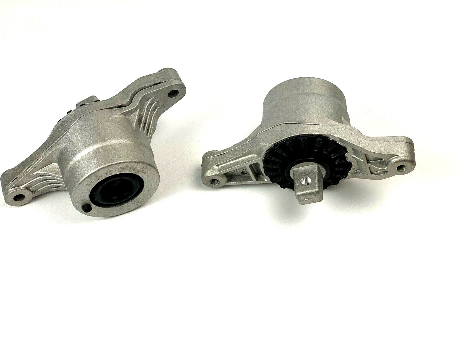Maserati Ghibli Levante & Quattroporte Engine Mount Set x 2 - Genuine